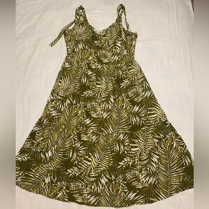 beachlunchlounge tie shoulder tier dress with green palm leaf print size S